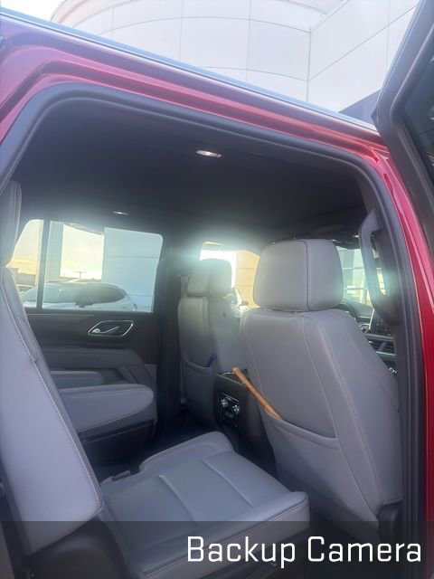 Used 2023 GMC Yukon SLT w/ SLT Premium Package image 7