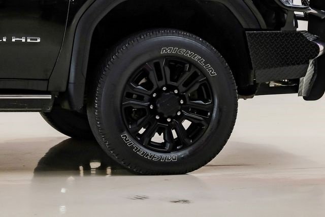 Used 2022 GMC Sierra 3500 Denali w/ Denali Black Diamond Edition image 48
