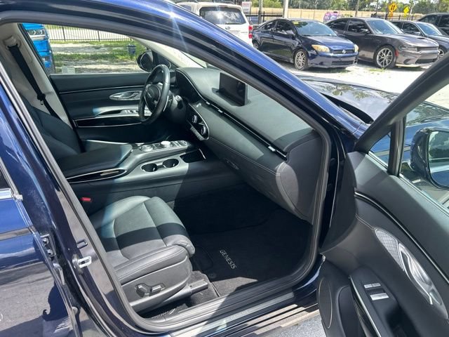 Used 2025 Genesis GV70 2.5T AWD/4WD image 9