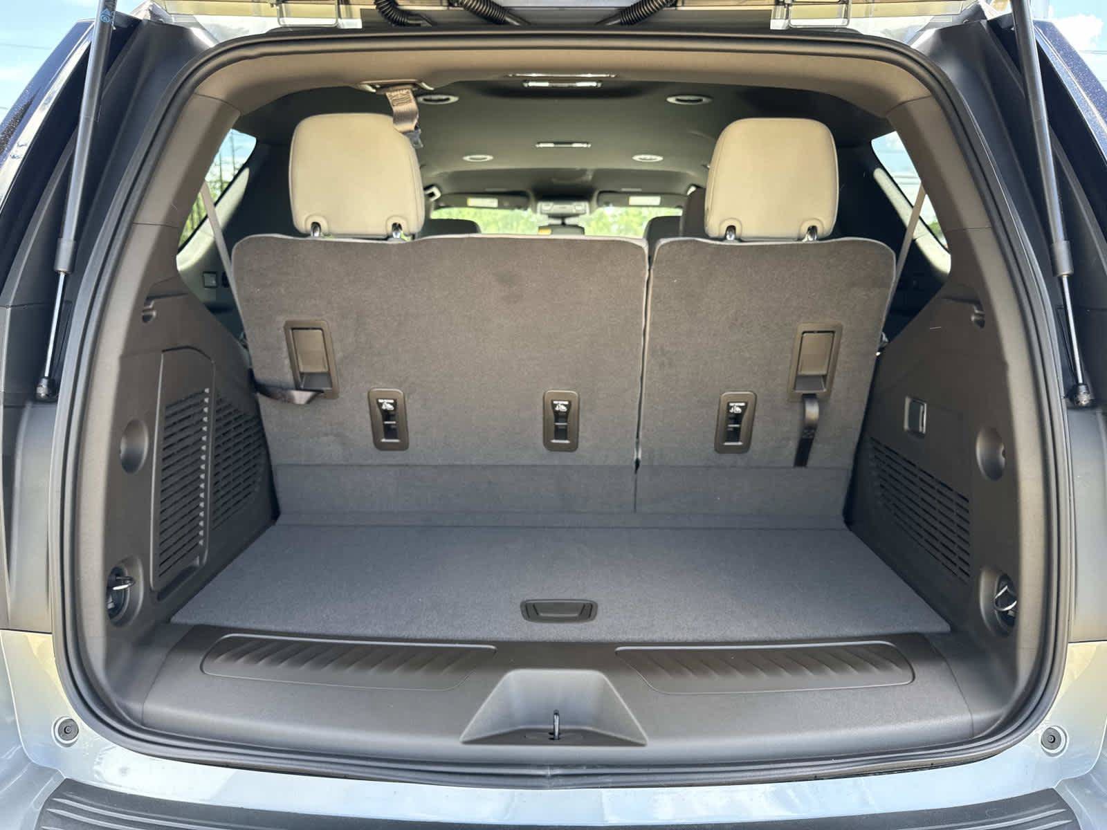 New 2026 Chevrolet Tahoe LS w/ Max Trailering Package AWD/4WD image 7