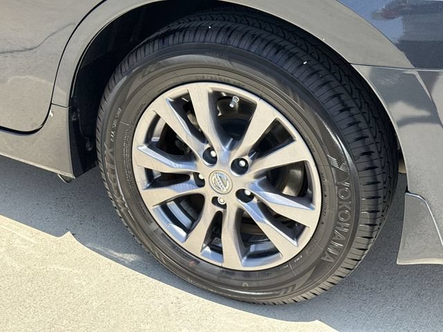 Used 2015 Nissan Altima 2.5 S w/ Sport Value Package FWD image 11