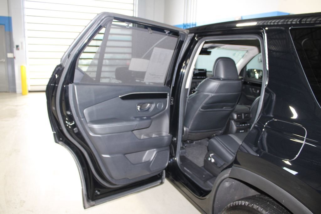 Used 2023 Honda Pilot EX-L image 17