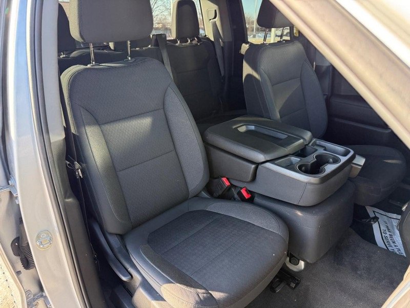 Used 2020 Chevrolet Silverado 1500 LT image 11