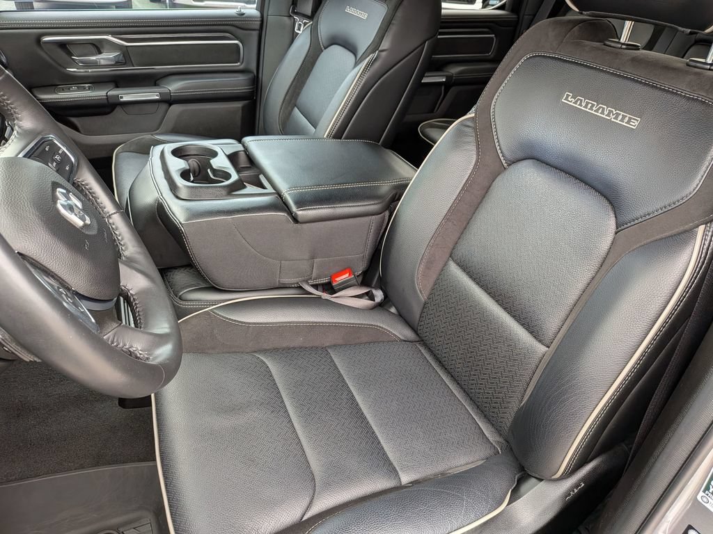 Used 2024 RAM 1500 Laramie AWD/4WD image 30