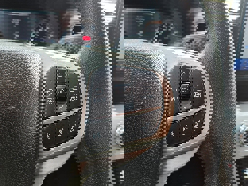 Used 2023 Ford Explorer XLT w/ Equipment Group 202A image 19