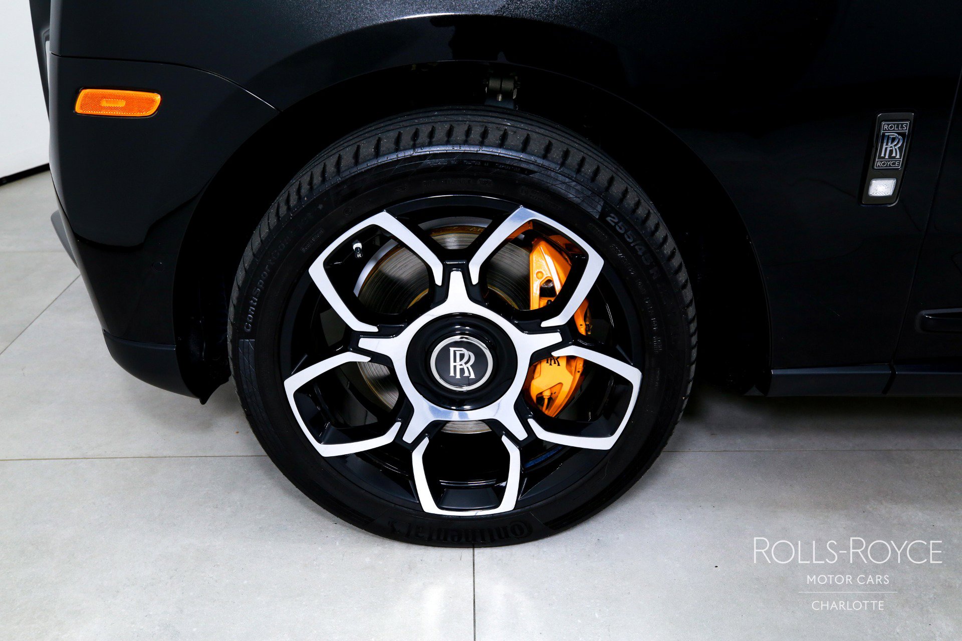 Certified 2023 Rolls-Royce Cullinan Black Badge AWD/4WD image 43