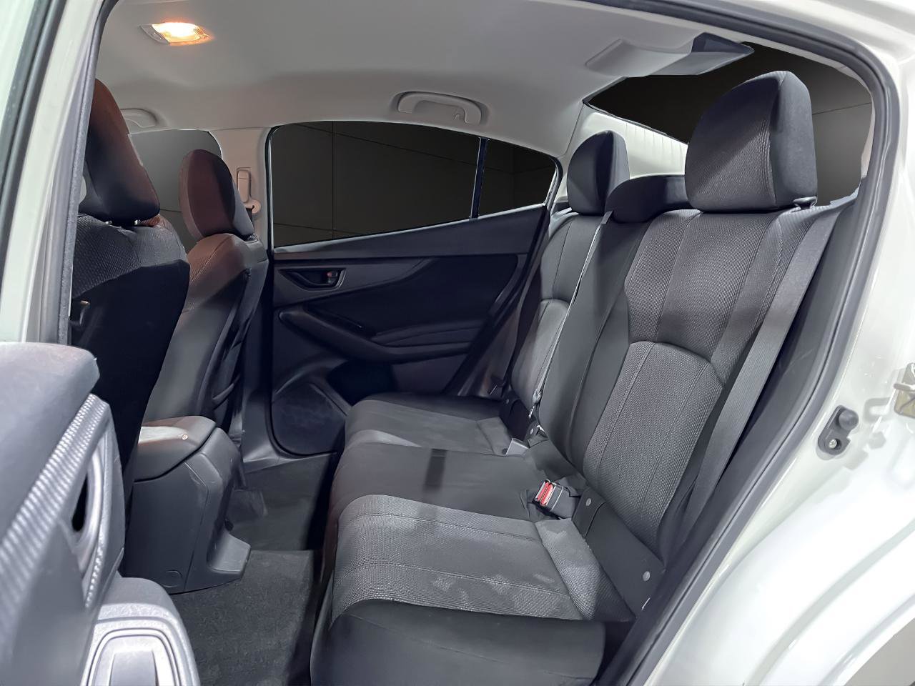 Used 2019 Subaru Impreza 2.0i Premium image 13