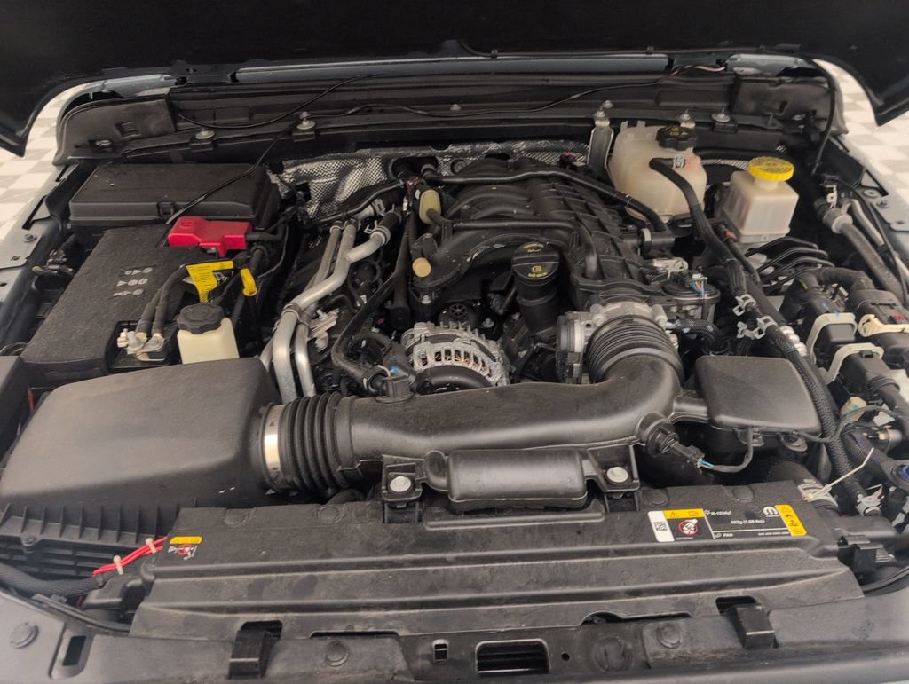 Used 2025 Jeep Gladiator Sport AWD/4WD image 35