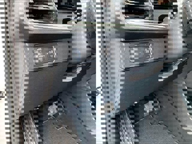 New 2026 Chevrolet Traverse LT w/ Driver Confidence Package image 32