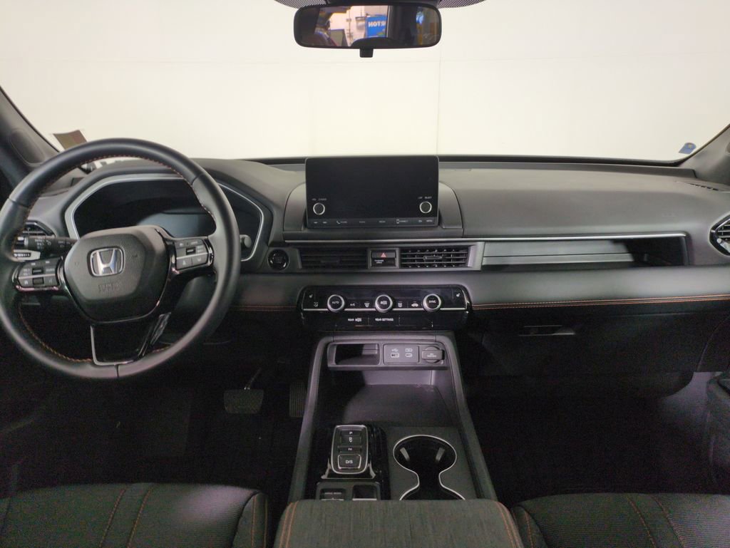 Certified 2023 Honda Pilot Sport image 16