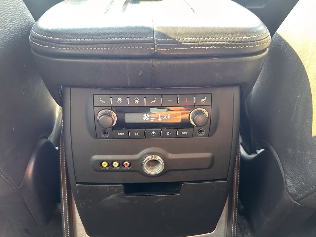 Used 2013 Cadillac Escalade ESV Platinum AWD/4WD image 36