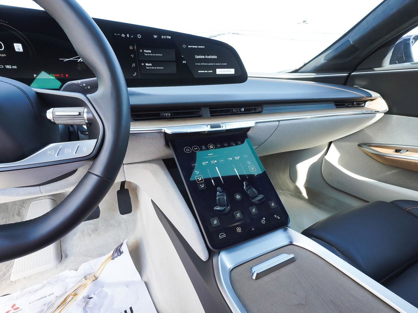 Used 2024 Lucid Air Touring image 26