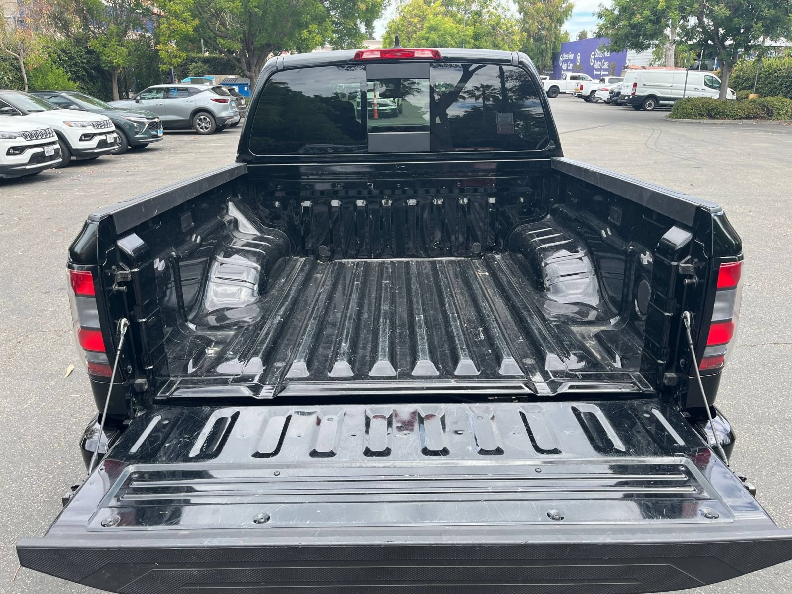 Used 2026 Nissan Frontier PRO-4X AWD/4WD image 31