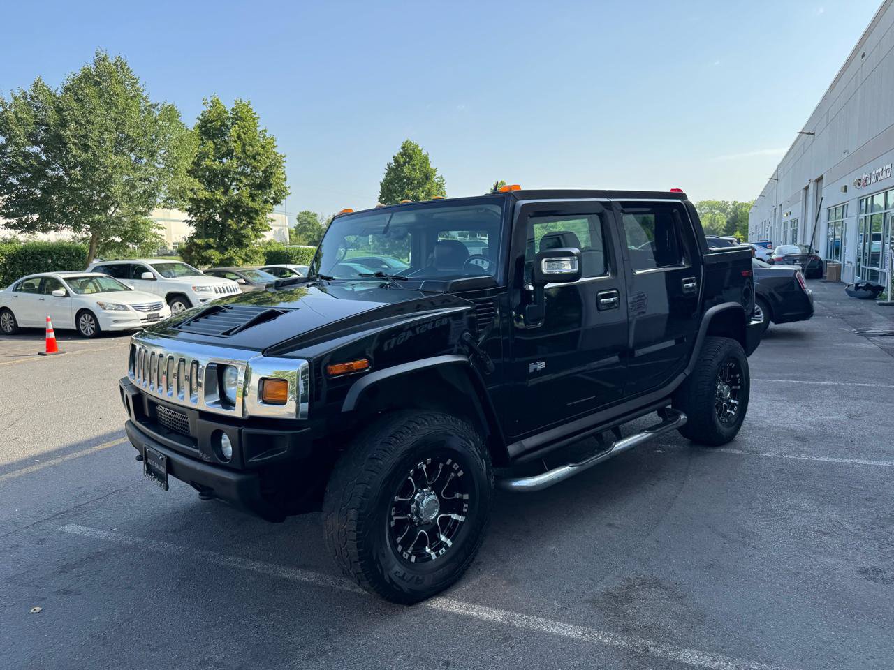 Used 2005 HUMMER H2 SUT w/ Preferred Equipment Group AWD/4WD image 8