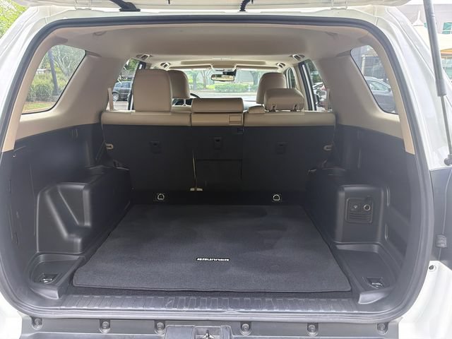Used 2022 Toyota 4Runner SR5 Premium w/ Moonroof Package RWD image 20