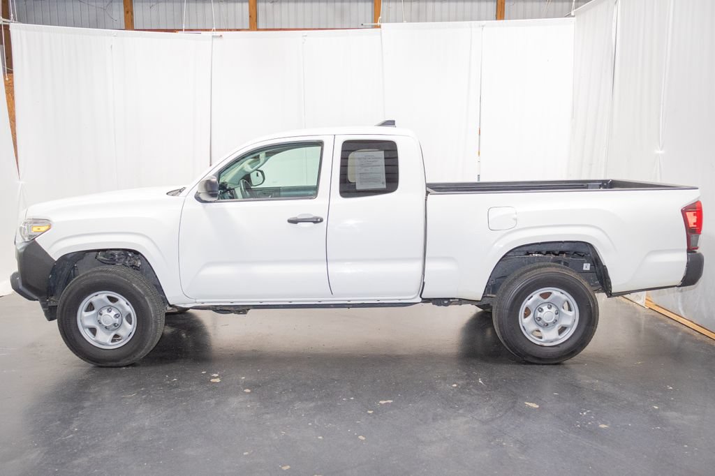 Used 2022 Toyota Tacoma SR AWD/4WD image 6