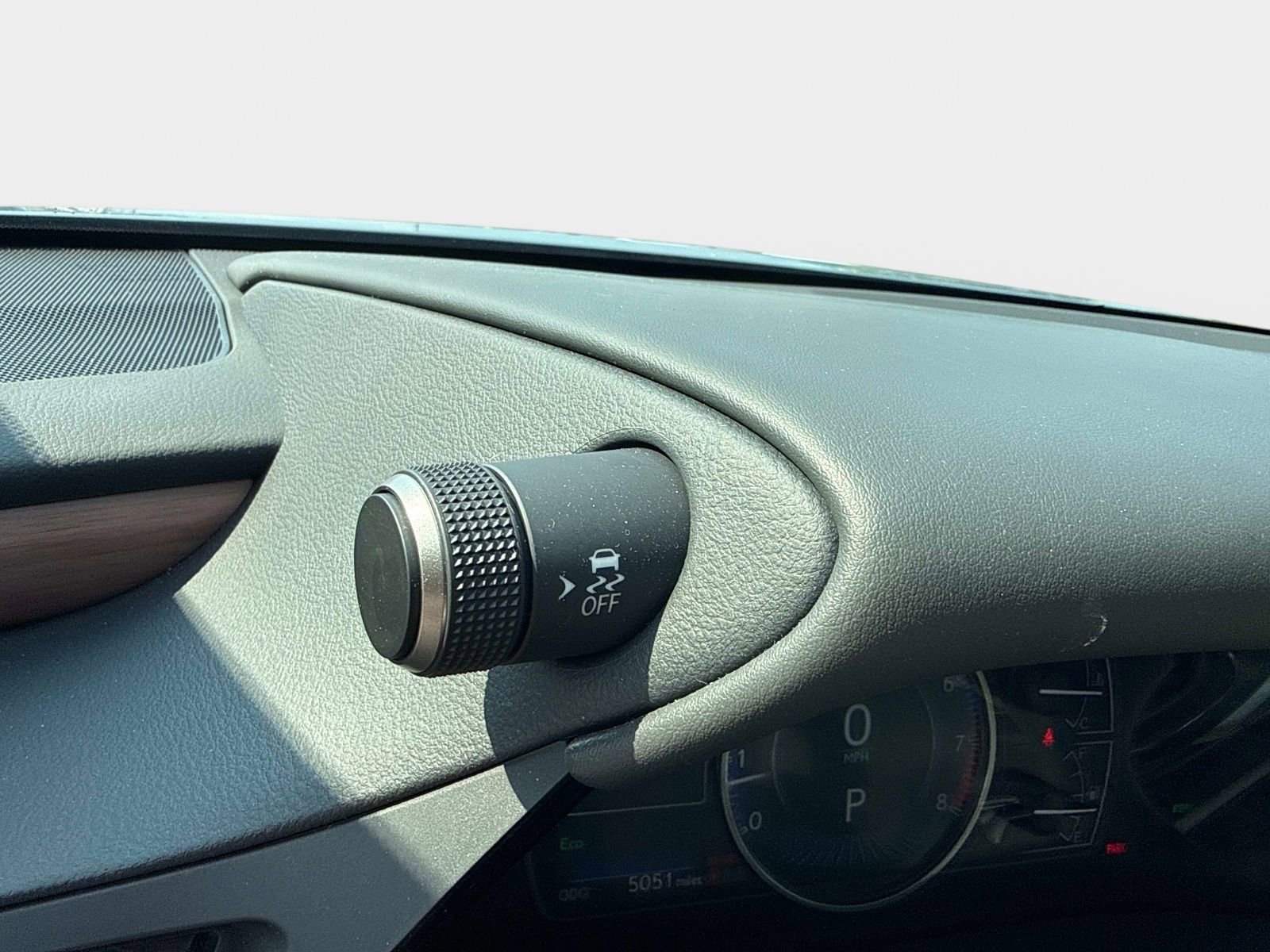 Used 2025 Lexus ES 350 w/ Premium Package image 33