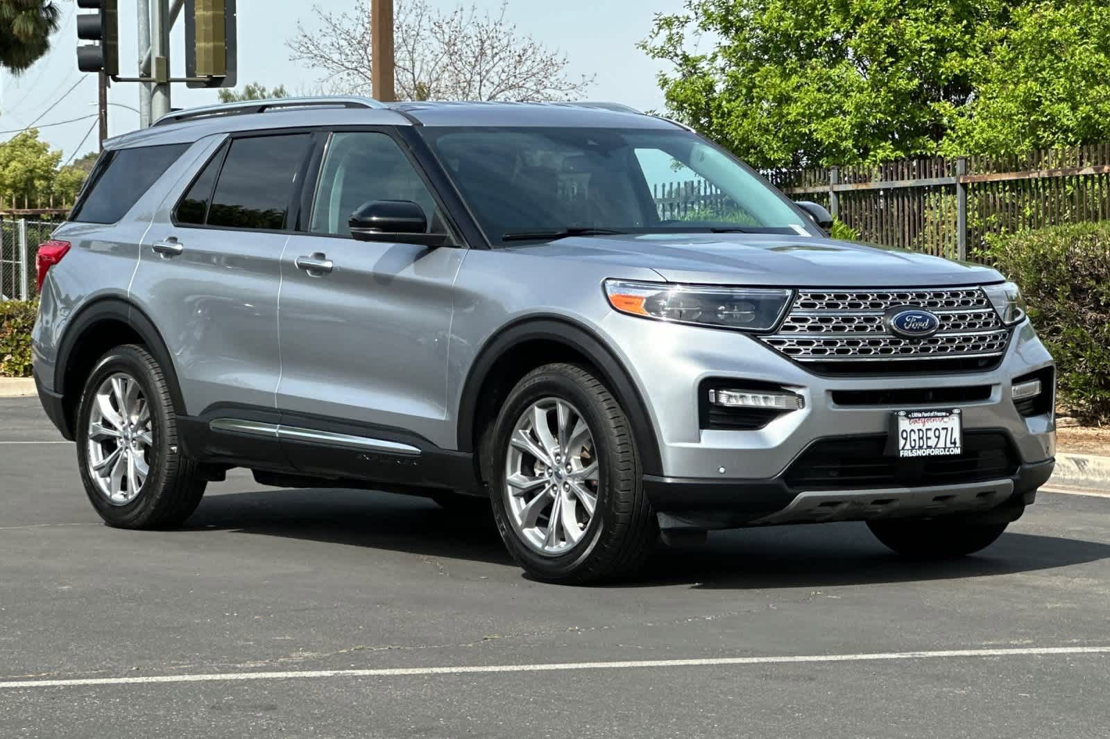 Certified 2021 Ford Explorer Limited w/ Equipment Group 301A image 9