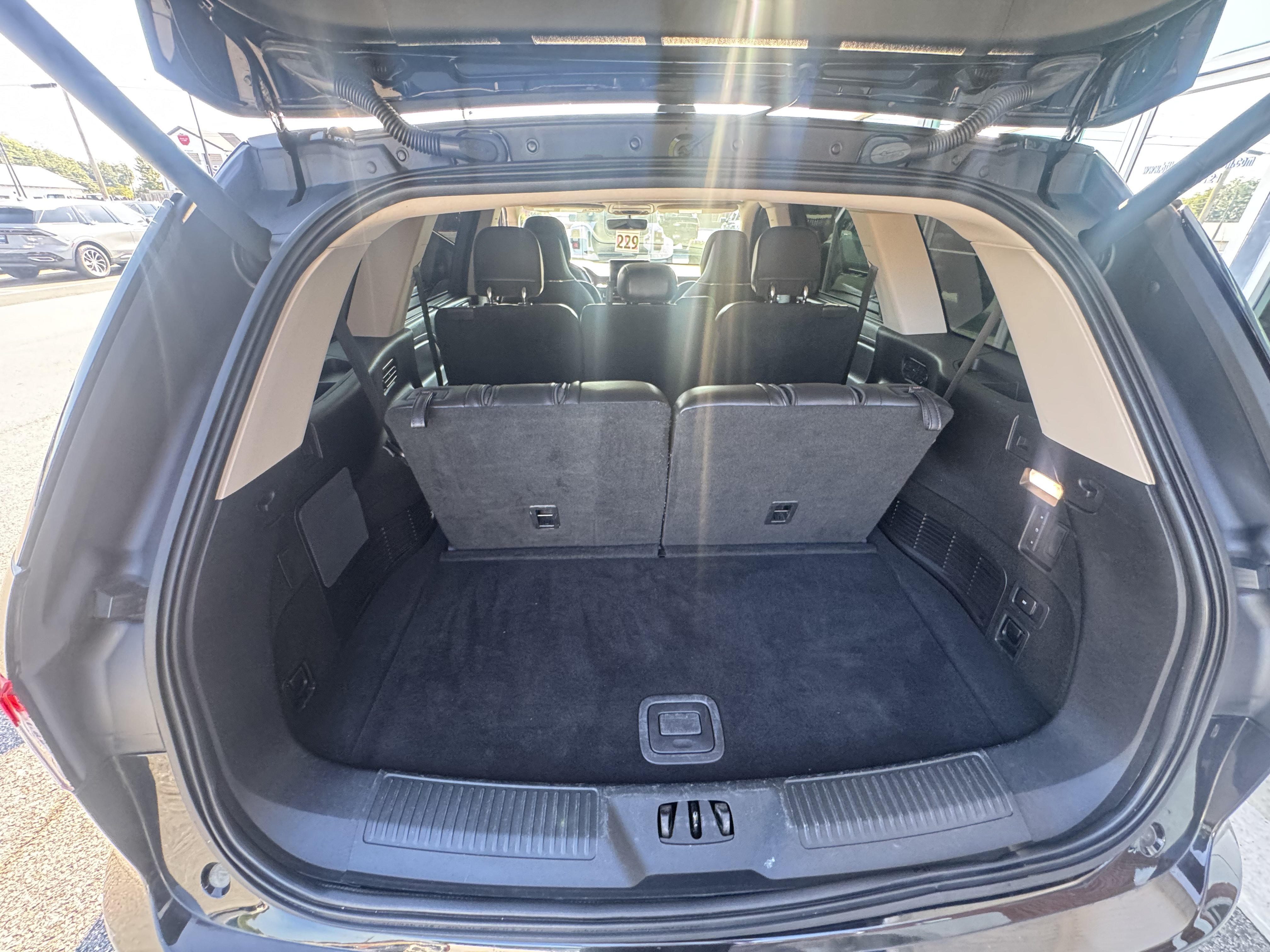 Used 2021 Lincoln Aviator Reserve w/ Equipment Group 210A AWD/4WD image 10