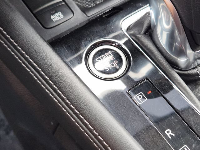 Used 2023 Nissan Kicks SR FWD image 8