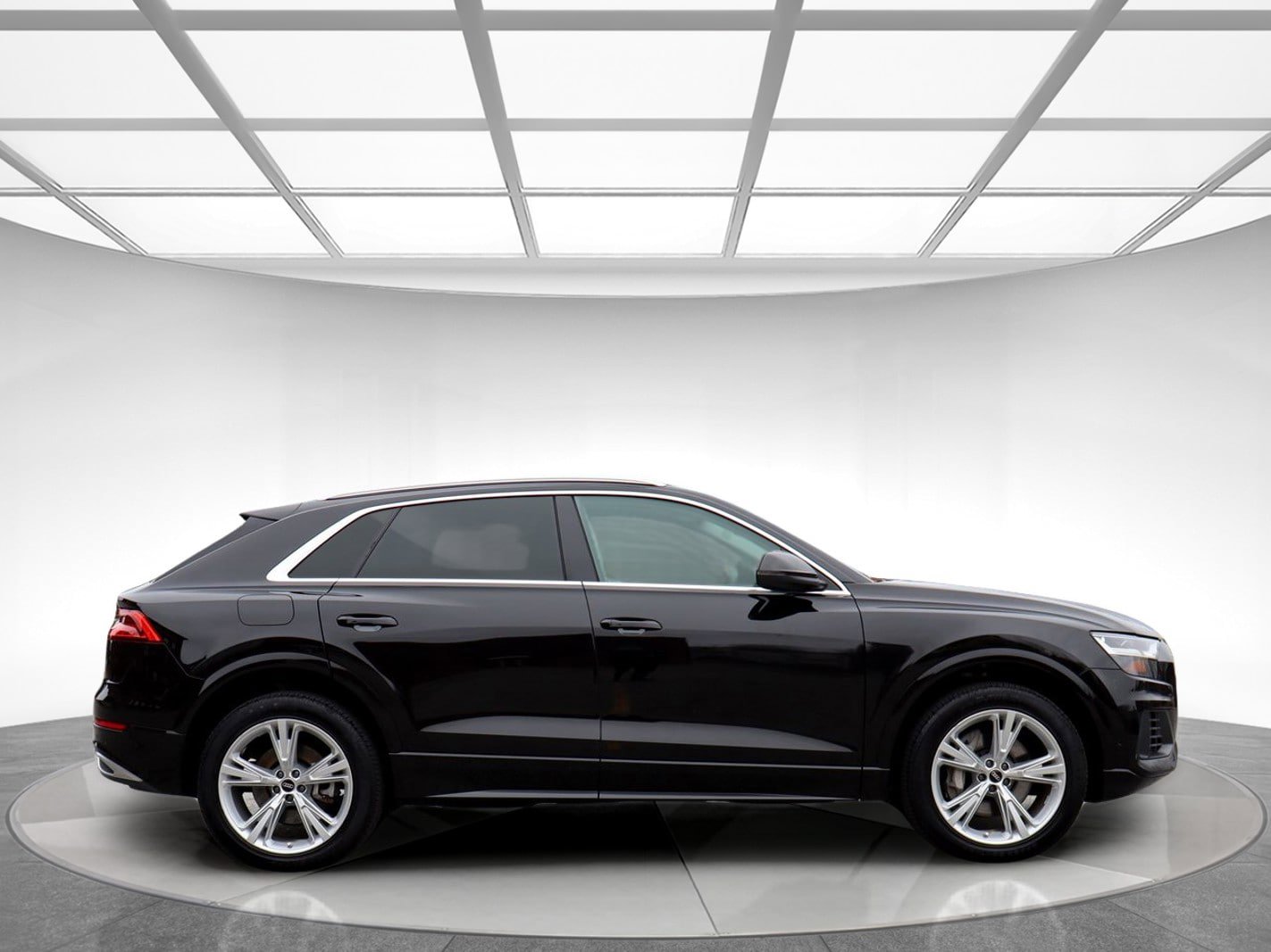 Used 2022 Audi Q8 Premium Plus w/ Premium Plus Package AWD/4WD image 4