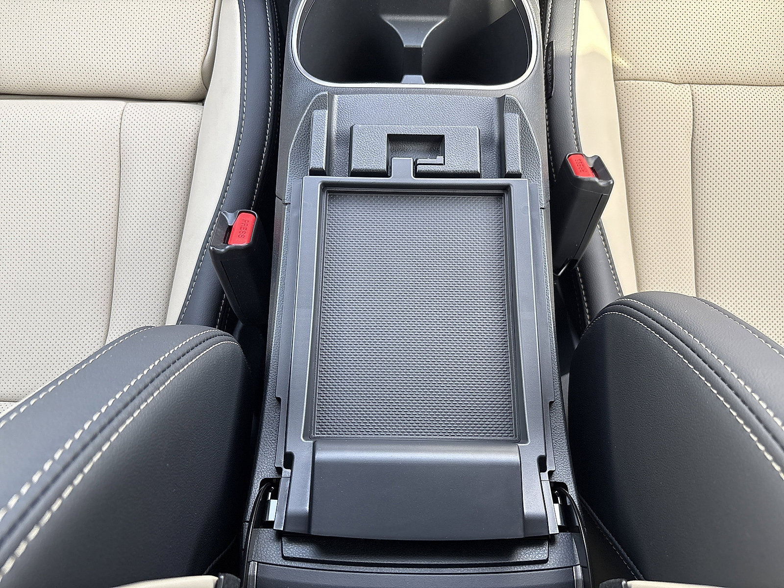 Used 2025 Subaru Outback Limited image 27