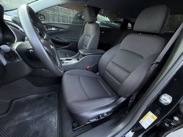 Used 2023 Chevrolet Malibu LT FWD image 25