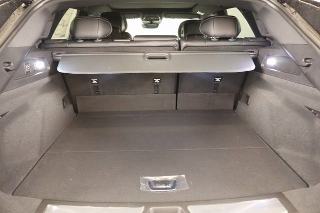 New 2026 Cadillac Lyriq Signature Luxury image 24