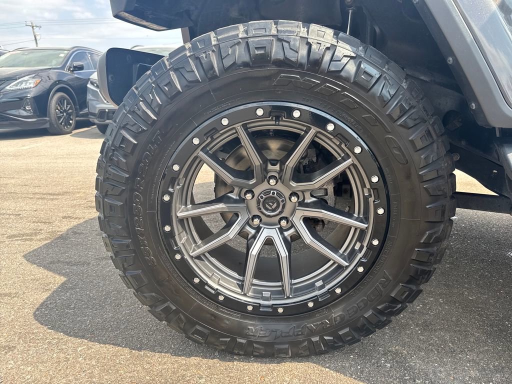 Used 2021 Jeep Wrangler Unlimited Sahara w/ Uconnect 4C Nav & Sound Group image 28