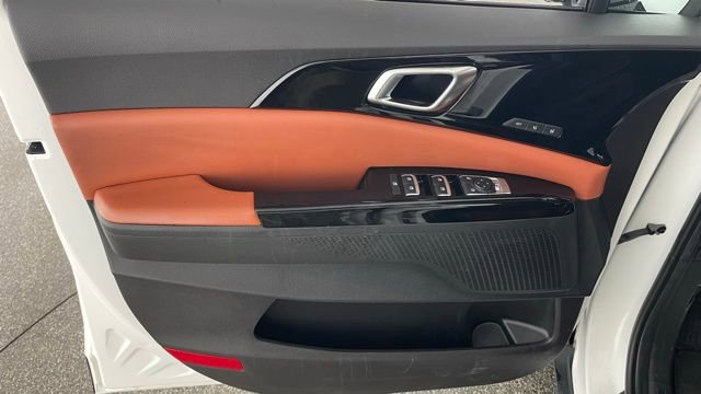 Used 2024 Kia Carnival SX image 35