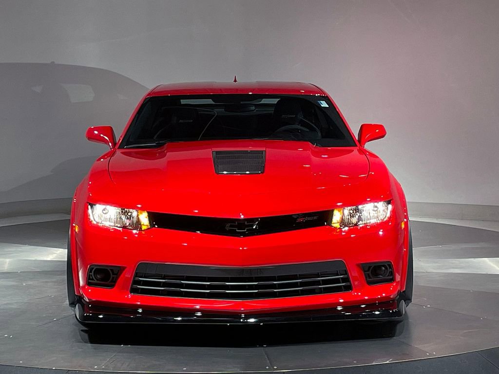 Used 2015 Chevrolet Camaro Z/28 RWD image 24