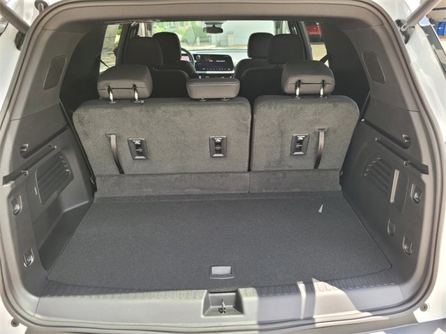 New 2026 Chevrolet Traverse LT image 15