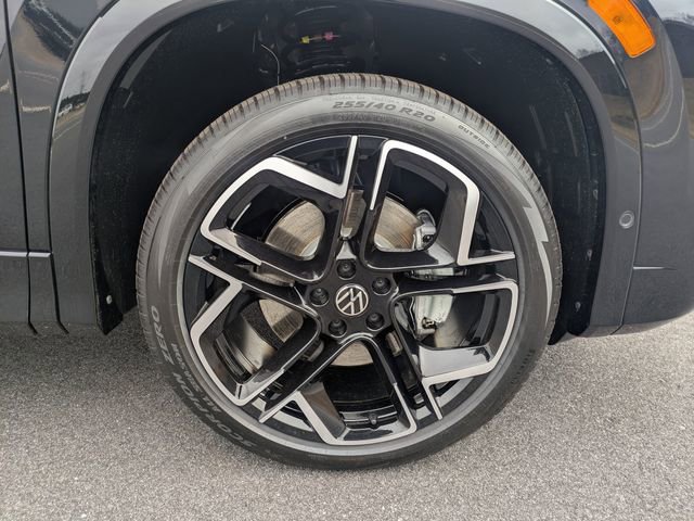 New 2026 Volkswagen Tiguan SEL R-Line AWD/4WD image 11