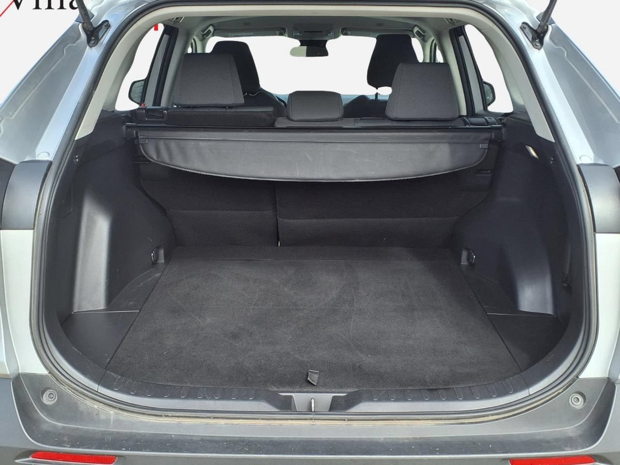 Used 2025 Toyota RAV4 XLE AWD/4WD image 5