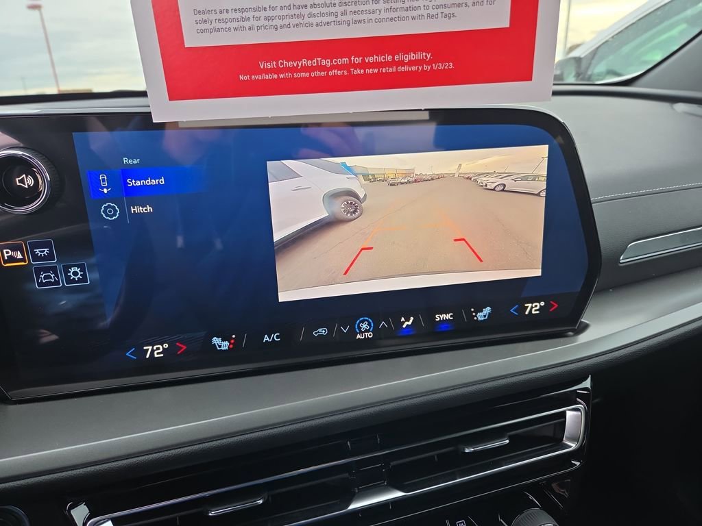 New 2025 Chevrolet Traverse LT w/ LPO, Floor Liner Package image 16