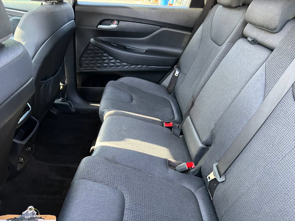 Used 2019 Hyundai Santa Fe SEL FWD image 31