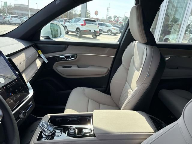 New 2026 Volvo XC90 B6 Plus image 18