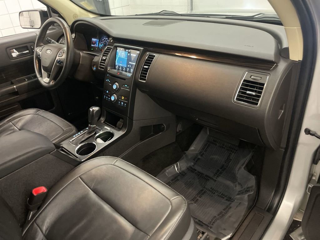 Used 2018 Ford Flex SEL w/ Equipment Group 202A FWD image 22