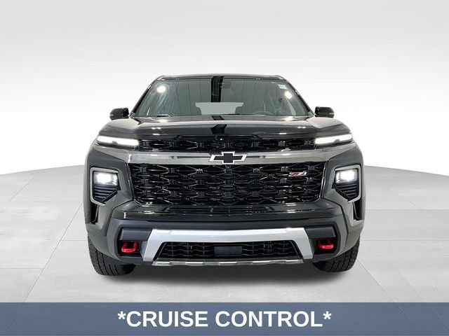 Used 2024 Chevrolet Traverse Z71 AWD/4WD image 3