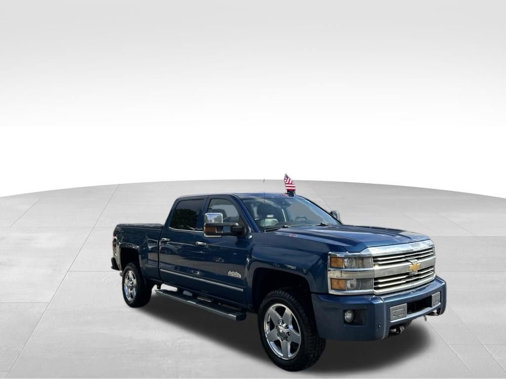 Used 2015 Chevrolet Silverado 2500 High Country w/ High Country Premium Package AWD/4WD image 8