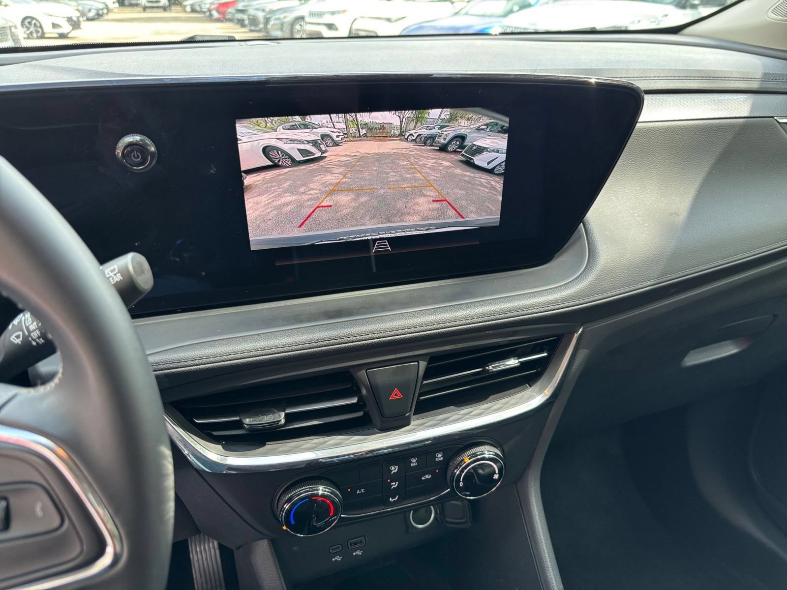 Used 2025 Buick Encore GX Preferred FWD image 17
