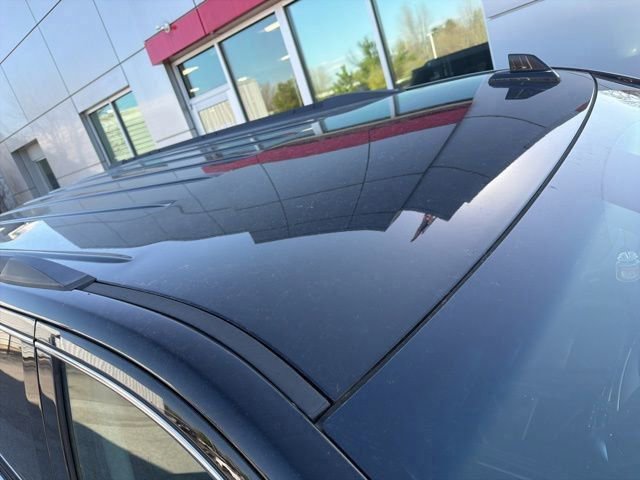 Used 2019 Chevrolet Suburban LT image 10