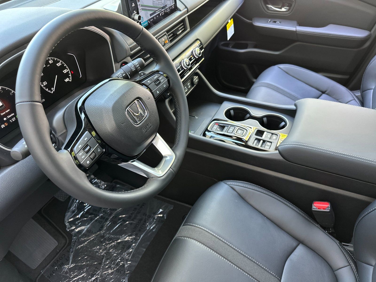 New 2025 Honda Pilot Touring image 10