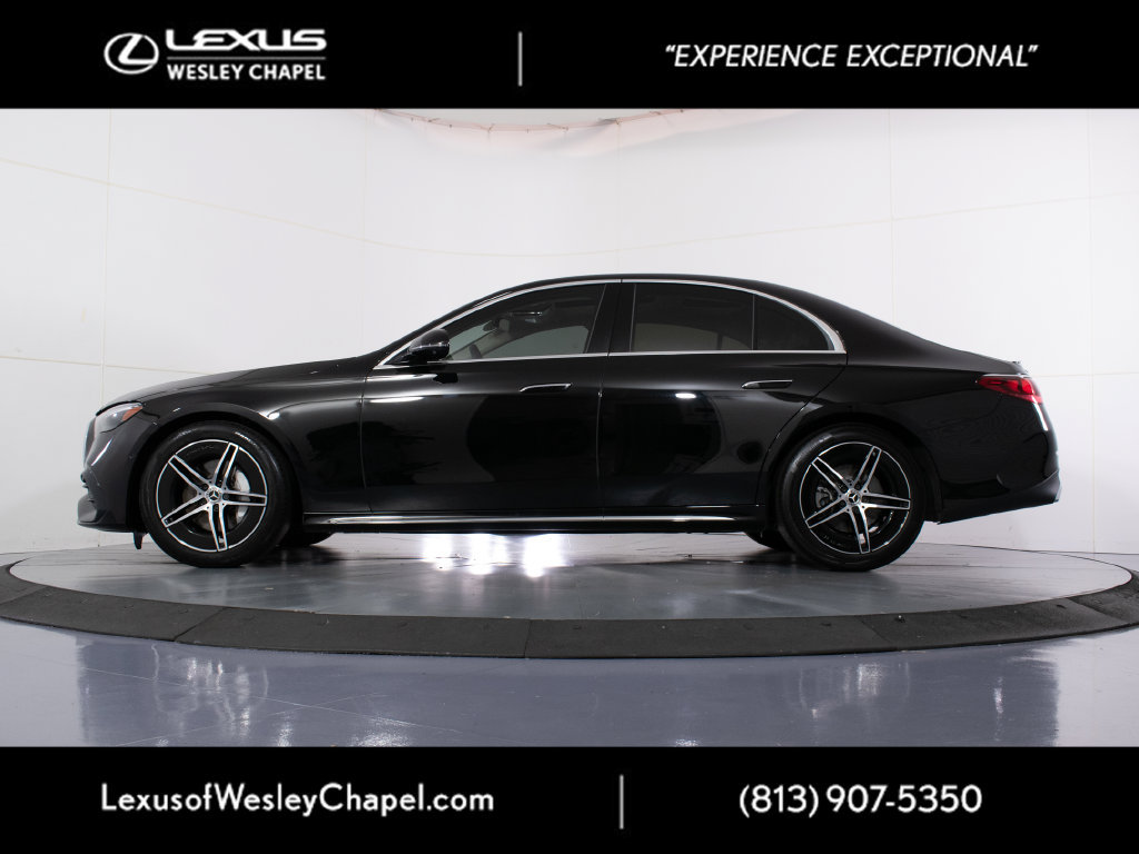 Used 2025 Mercedes-Benz E 350 4MATIC Sedan image 7