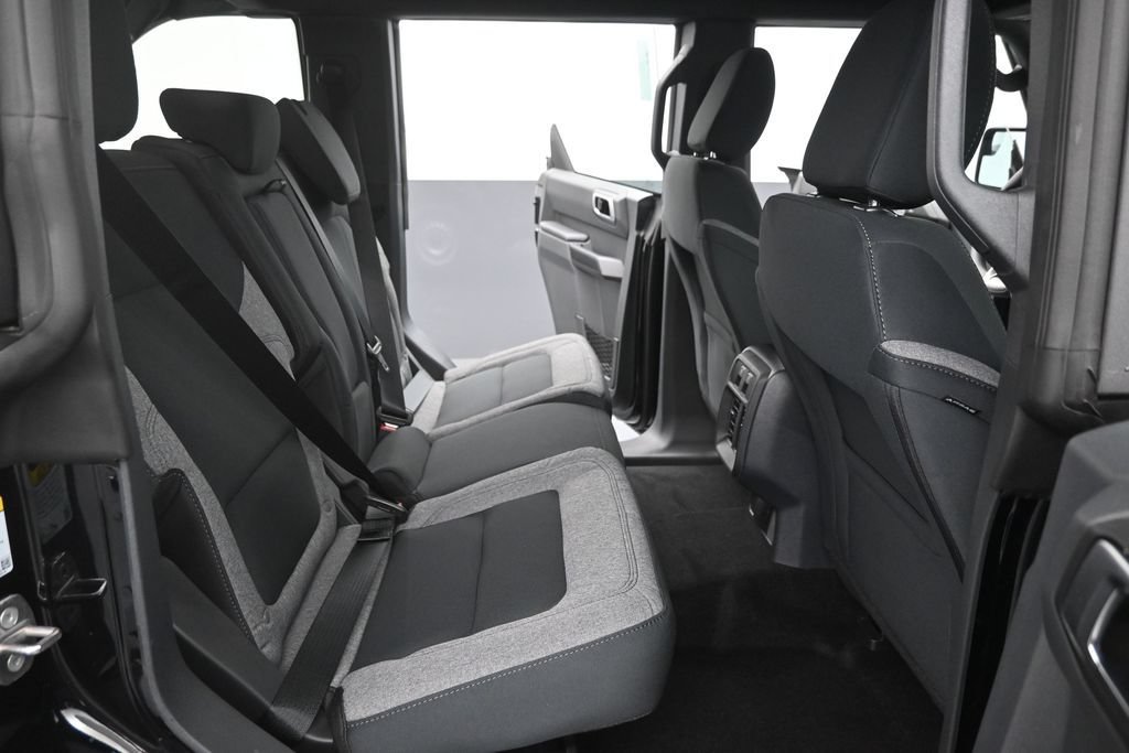 New 2026 Ford Bronco 4-Door AWD/4WD image 12
