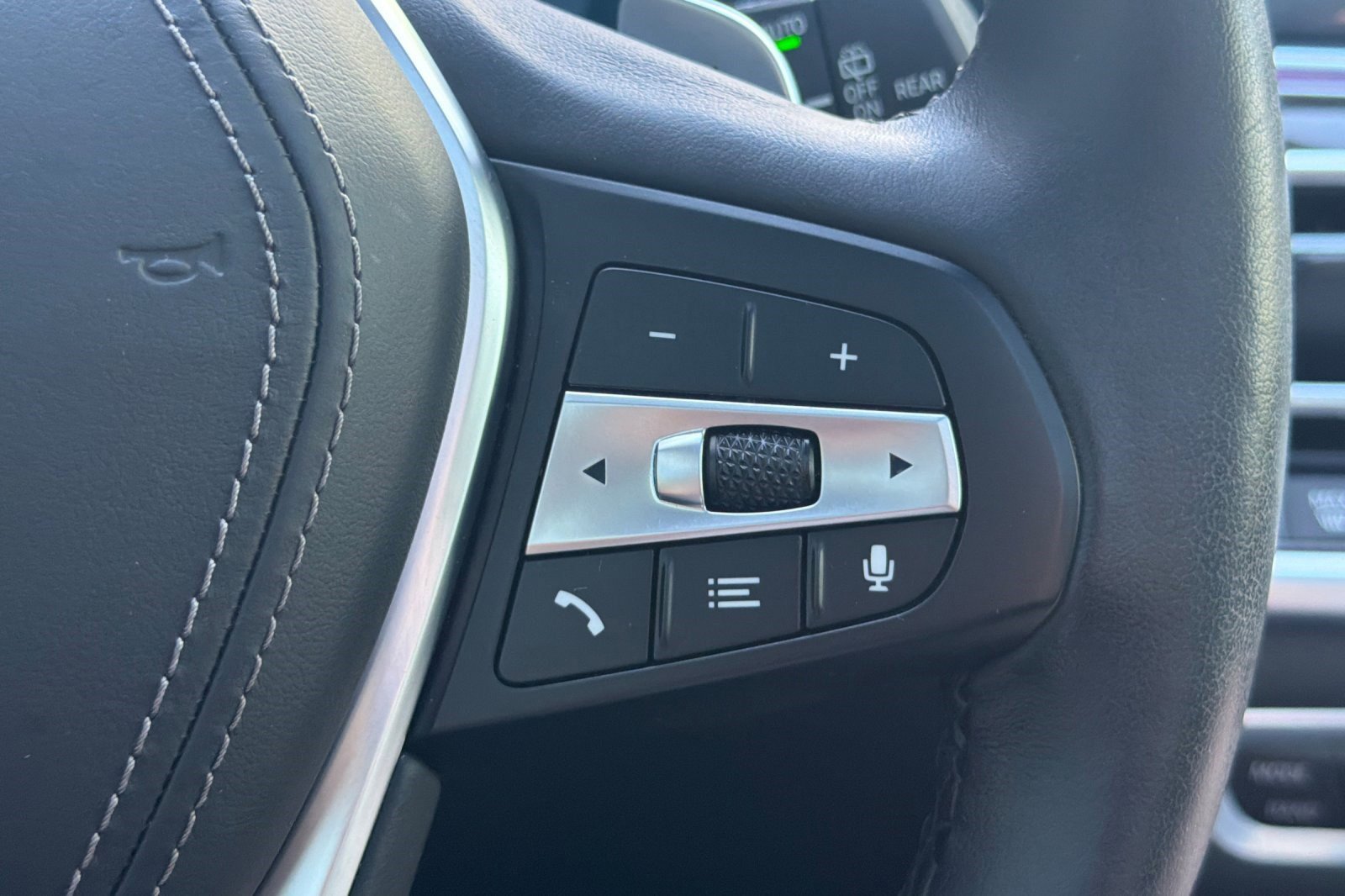 Used 2021 BMW X5 xDrive45e w/ Premium Package 3 image 31