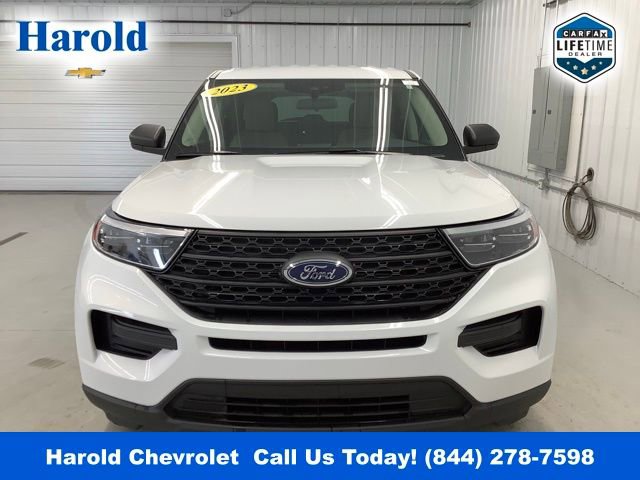 Used 2023 Ford Explorer 4WD image 2