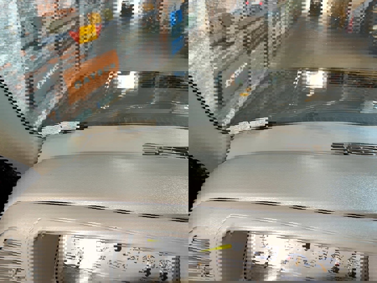 Used 1995 GMC Yukon SLE image 32