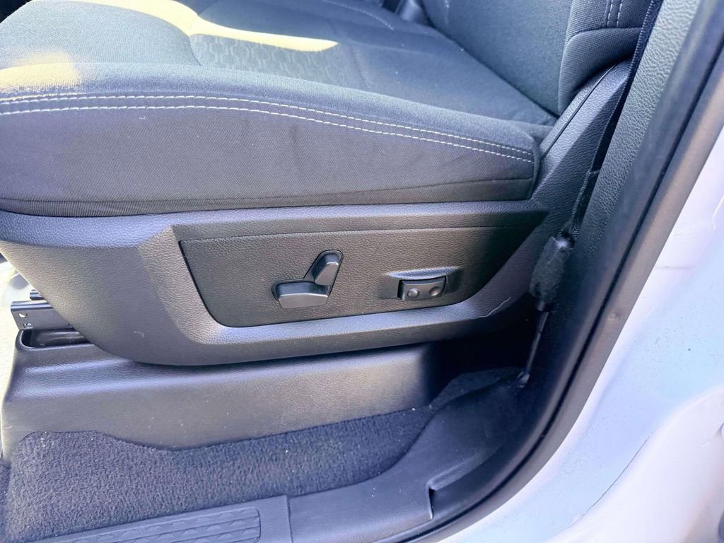 Used 2025 RAM 2500 Big Horn image 12