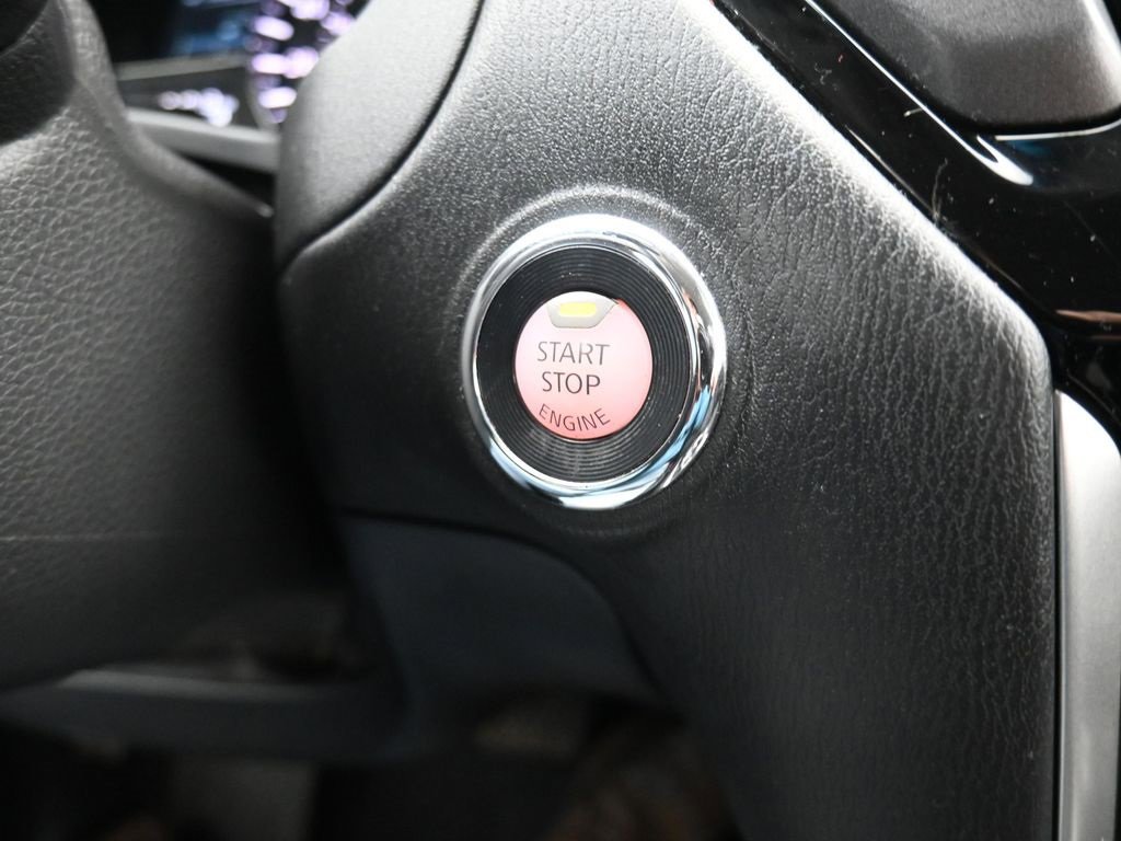 Used 2013 Nissan Pathfinder S image 15